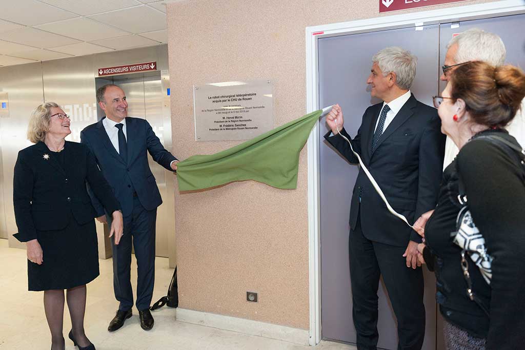 Inauguration du nouveau robot chirurgical téléopératoire Da Vinci X le jeudi 9 mai 2019